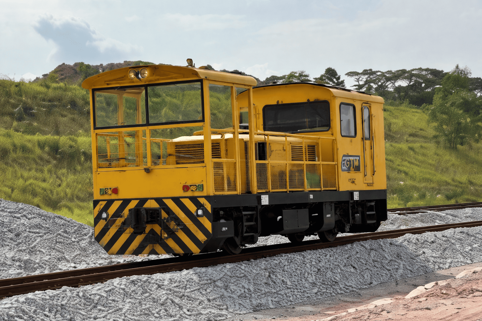 Trolley with 3 Tonnes Crane