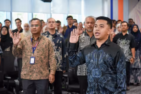 Town Hall RAC Bil.4 2025