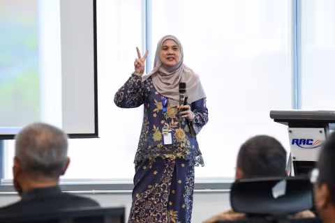 Town Hall RAC Bil.4 2025